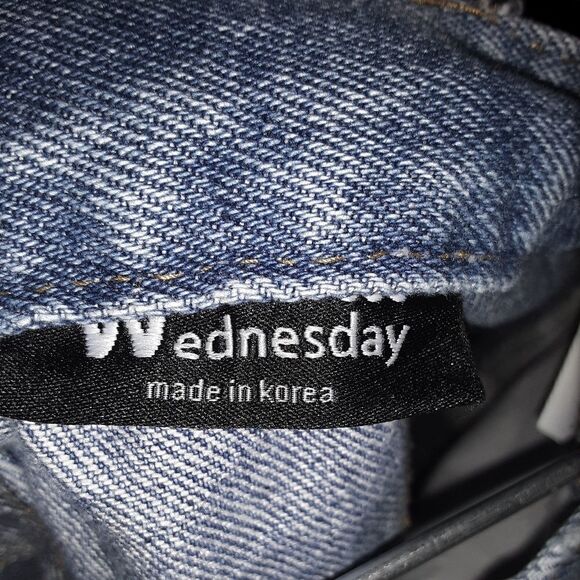 Wednesday Distressed Jean Shorts Size M - Picture 2 of 5